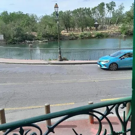 Authentique Au Bord Du Fleuve Herault *