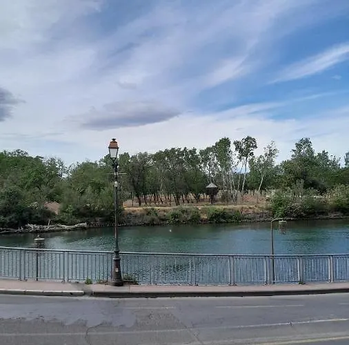 Authentique Au Bord Du Fleuve Herault Apartamento